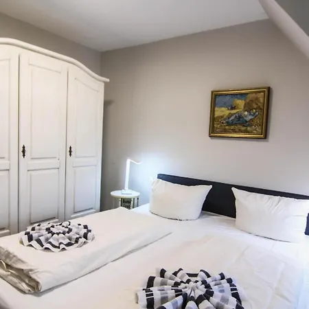 Апартаменты Friesenhaus-sieben-linden-whg-erna